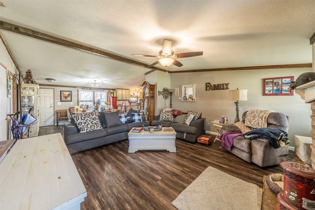 104 W Jefferson Street, Rice, TX 75155