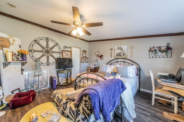 104 W Jefferson Street, Rice, TX 75155