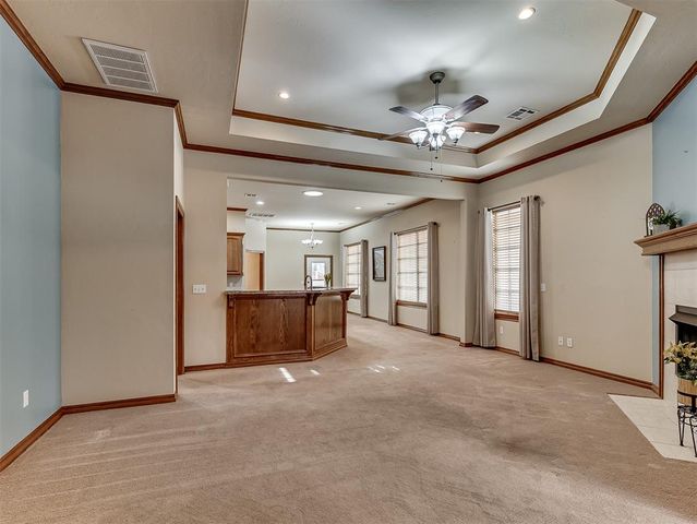 126 Stone Hollow Crossing, Midwest City, OK 73130