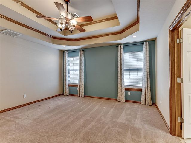 126 Stone Hollow Crossing, Midwest City, OK 73130
