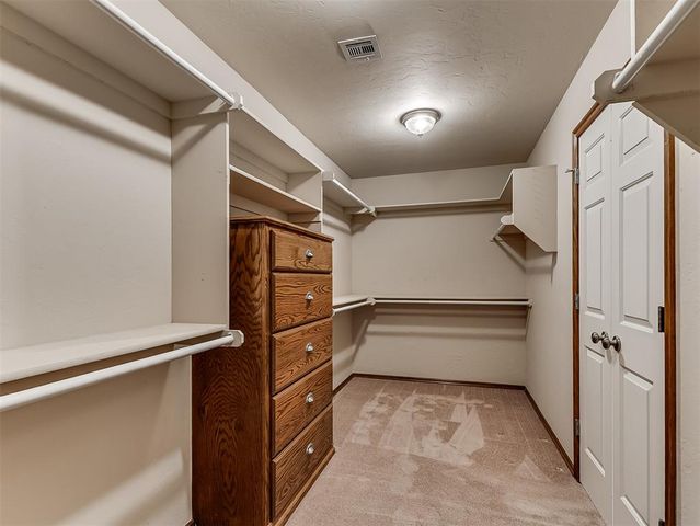 126 Stone Hollow Crossing, Midwest City, OK 73130