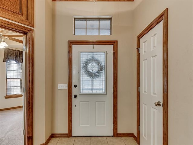 126 Stone Hollow Crossing, Midwest City, OK 73130