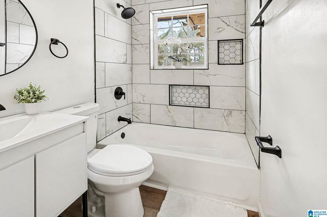 1220 26TH AVENUE N, Hueytown, AL 35023