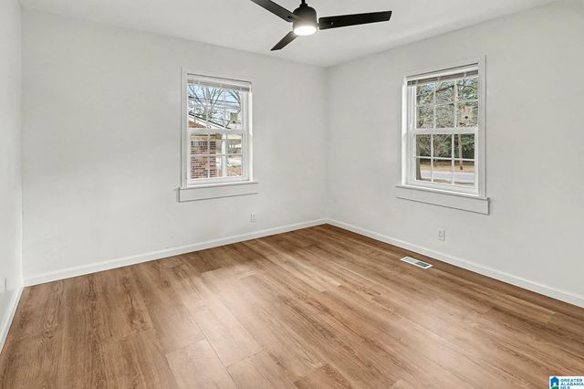 1220 26TH AVENUE N, Hueytown, AL 35023