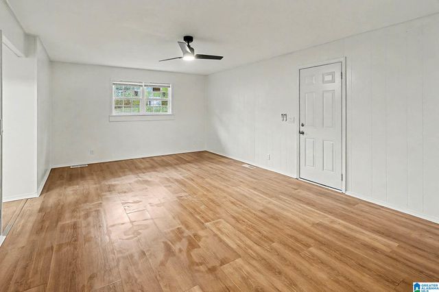 1220 26TH AVENUE N, Hueytown, AL 35023