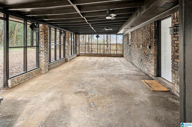 1220 26TH AVENUE N, Hueytown, AL 35023