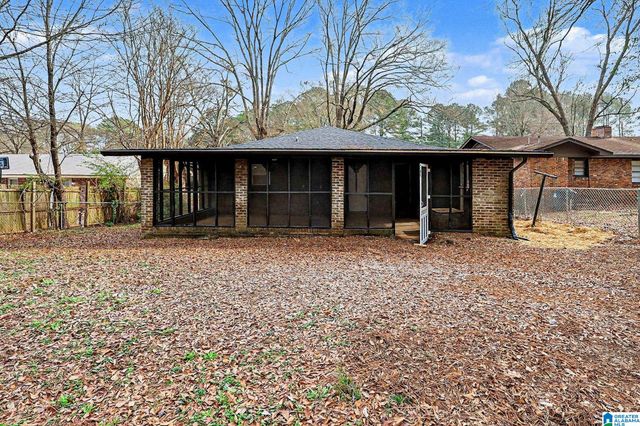 1220 26TH AVENUE N, Hueytown, AL 35023