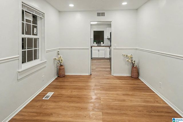 1220 26TH AVENUE N, Hueytown, AL 35023