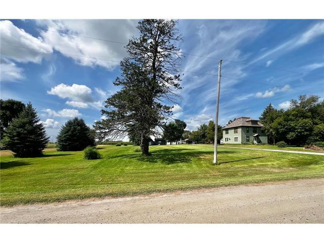 83025 160th Street, Sacred Heart, MN 56285