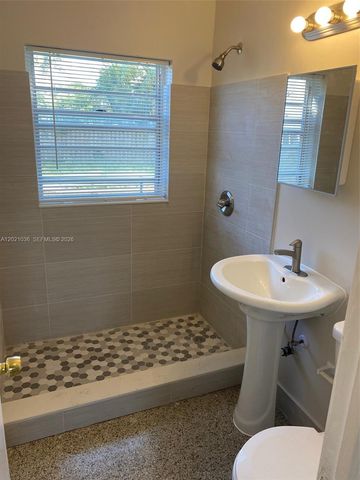 2325 N 25th Ave 2325, Hollywood, FL 33020