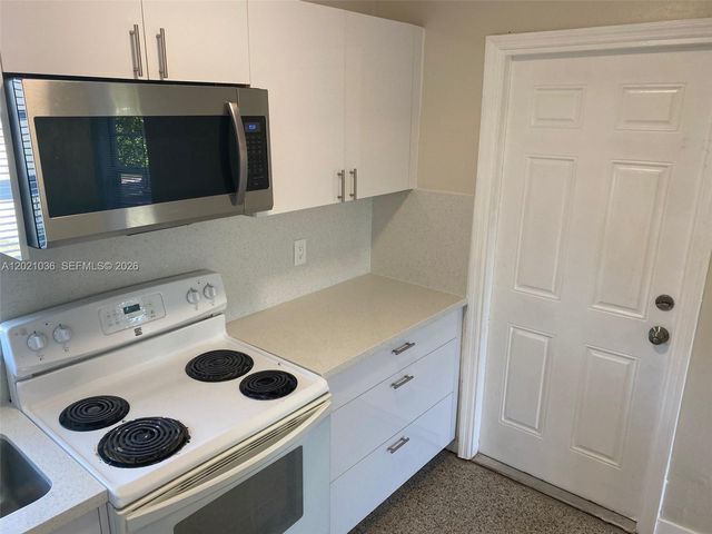 2325 N 25th Ave 2325, Hollywood, FL 33020