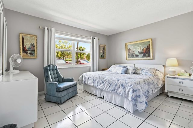 1024 SE 5th Avenue 107, Dania Beach, FL 33004