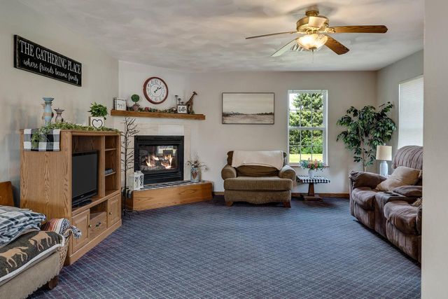 121 Steiner TERRACE, Prairie Du Chien, WI 53821