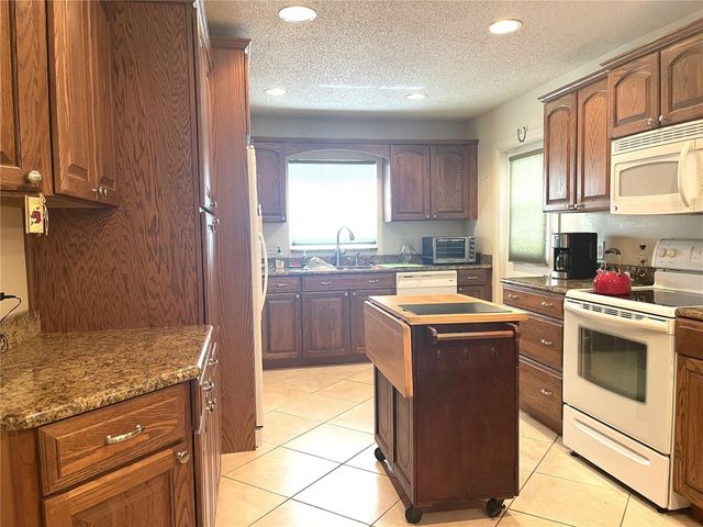 4691 CR 118, Wildwood, FL 34785