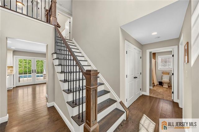 43 Pennington Avenue, Colonia, NJ 07067
