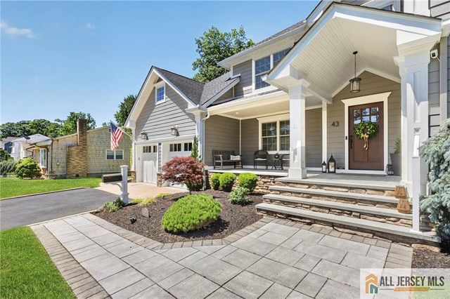43 Pennington Avenue, Colonia, NJ 07067