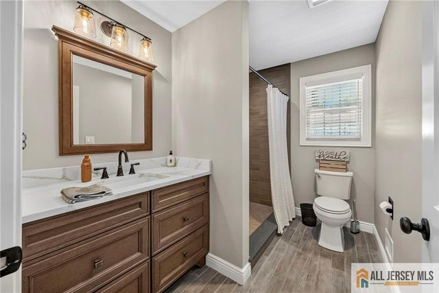 43 Pennington Avenue, Colonia, NJ 07067