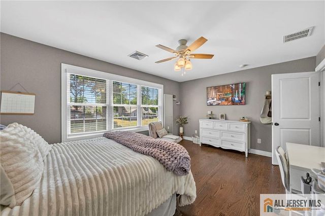 43 Pennington Avenue, Colonia, NJ 07067
