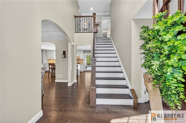 43 Pennington Avenue, Colonia, NJ 07067