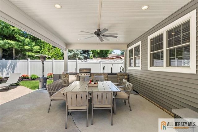 43 Pennington Avenue, Colonia, NJ 07067