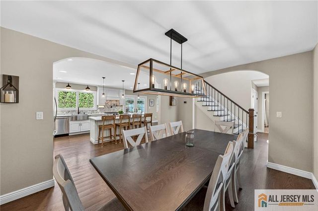 43 Pennington Avenue, Colonia, NJ 07067