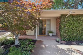 20 Santa Rita Dr, Walnut Creek, CA 94596