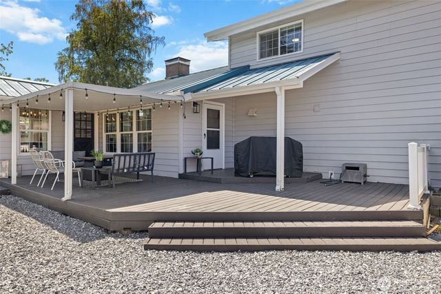 284 S 2nd Street, Buckley, WA 98321