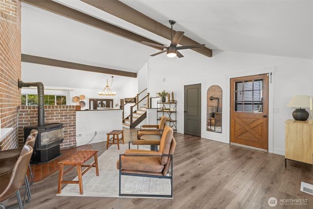 284 S 2nd Street, Buckley, WA 98321