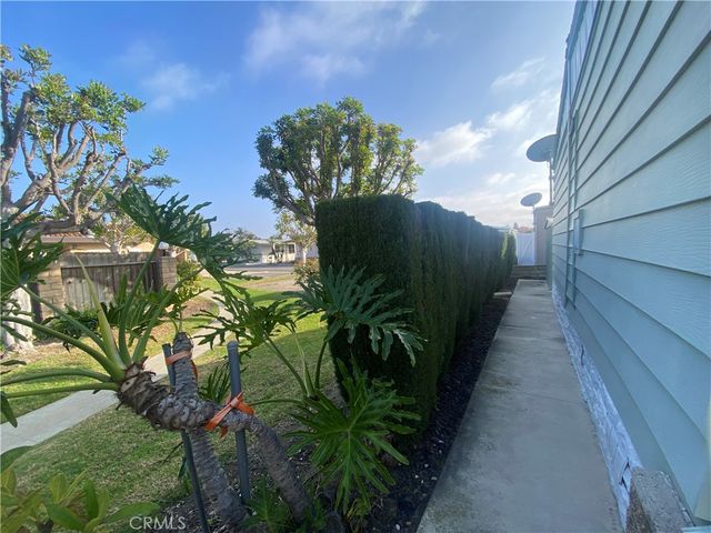 18601 Newland 15, Huntington Beach, CA 92646