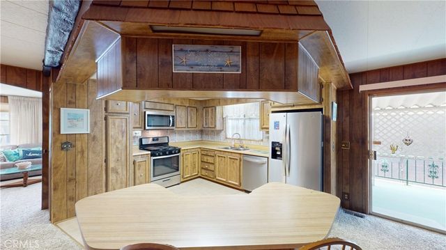 18601 Newland 15, Huntington Beach, CA 92646