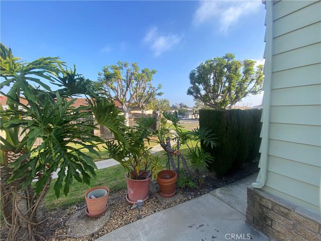 18601 Newland 15, Huntington Beach, CA 92646