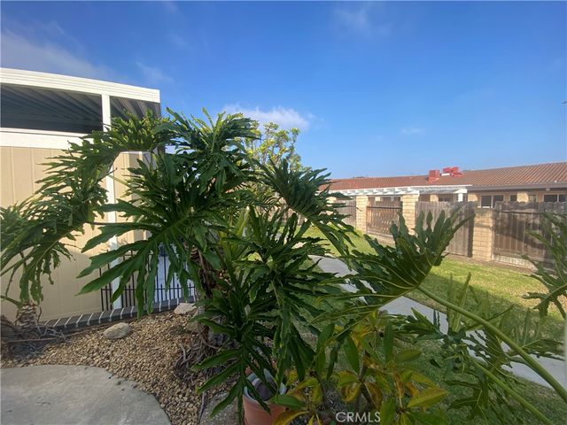 18601 Newland 15, Huntington Beach, CA 92646