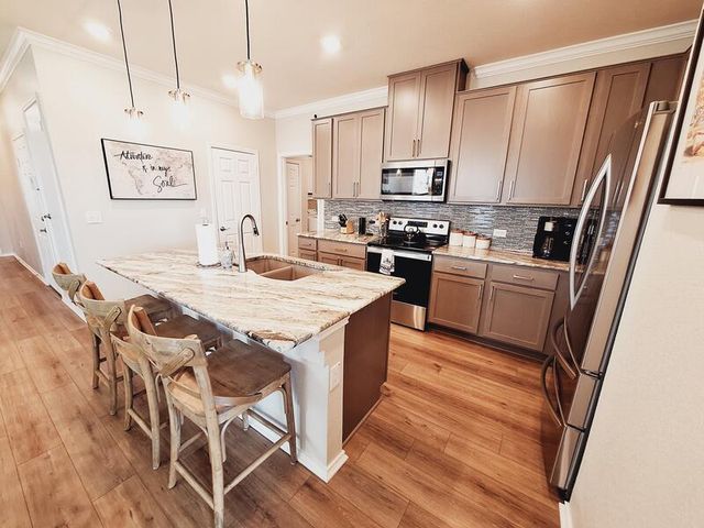 7911 Libretto LN, Austin, TX 78744