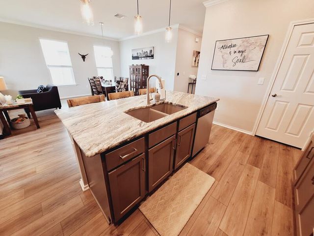 7911 Libretto LN, Austin, TX 78744