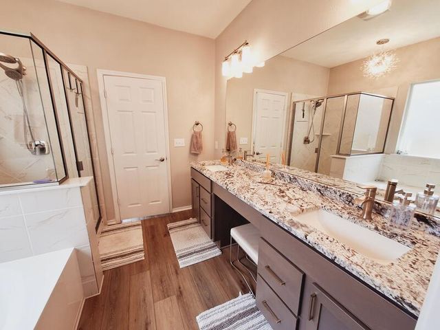 7911 Libretto LN, Austin, TX 78744