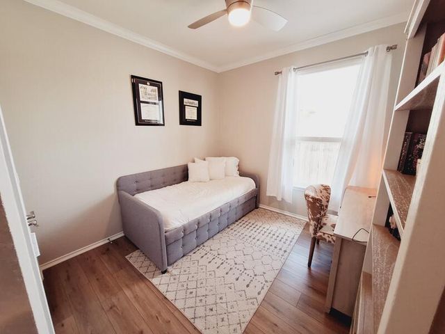 7911 Libretto LN, Austin, TX 78744