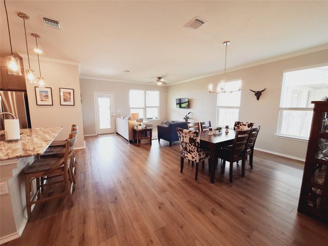 7911 Libretto LN, Austin, TX 78744