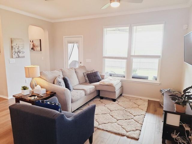 7911 Libretto LN, Austin, TX 78744
