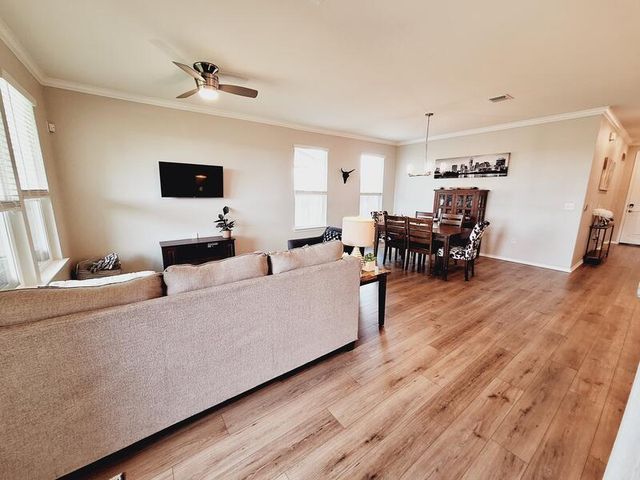 7911 Libretto LN, Austin, TX 78744