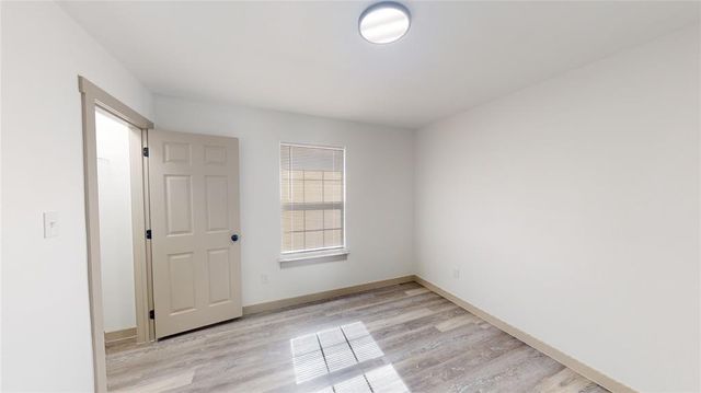 306-308 Old Timers Road, Orange, TX 77630