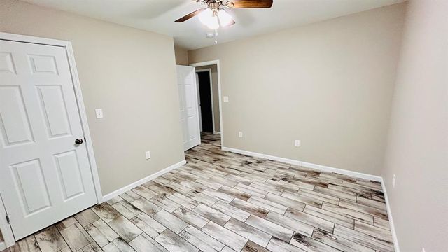 306-308 Old Timers Road, Orange, TX 77630