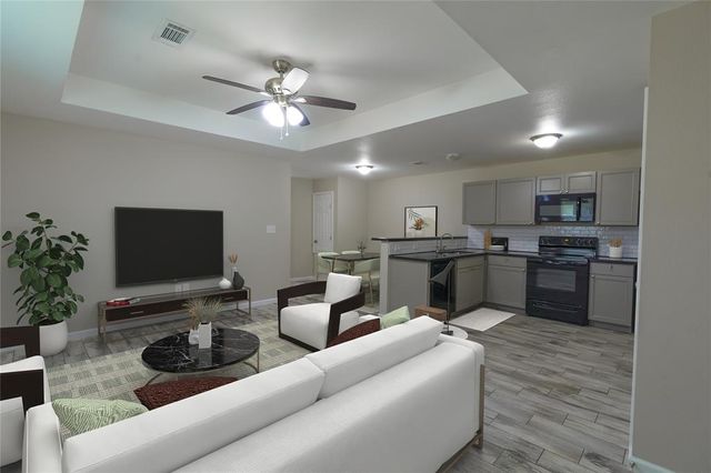 306-308 Old Timers Road, Orange, TX 77630