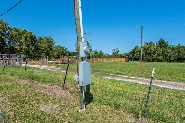 164 County Road 676, Dayton, TX 77535