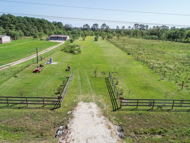 164 County Road 676, Dayton, TX 77535