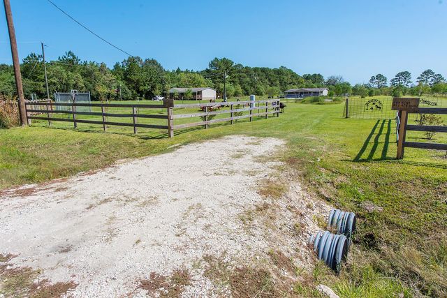 164 County Road 676, Dayton, TX 77535