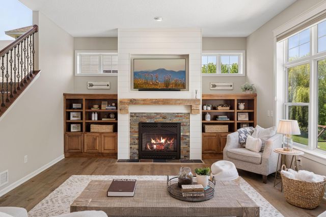 2882 Aspen Lake Drive NE, Blaine, MN 55449