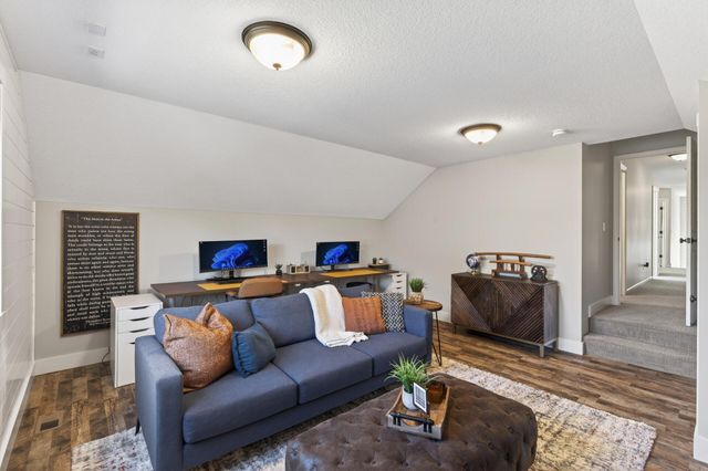 2882 Aspen Lake Drive NE, Blaine, MN 55449