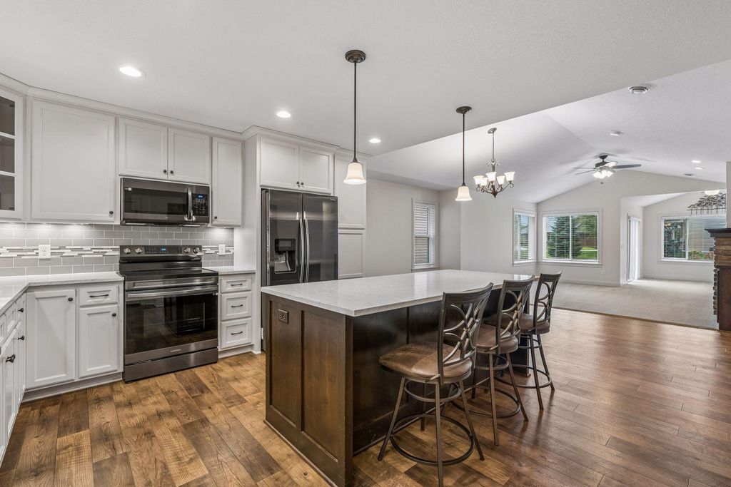 25448 Heims Lake Circle, Wyoming, MN 55092 — photo 2
