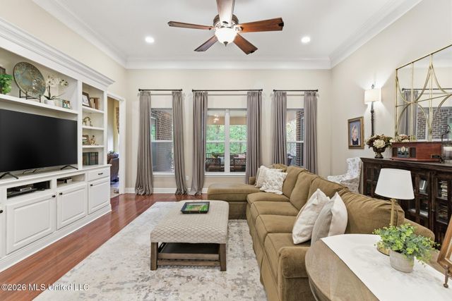 97 Crystal Creek, Hattiesburg, MS 39402