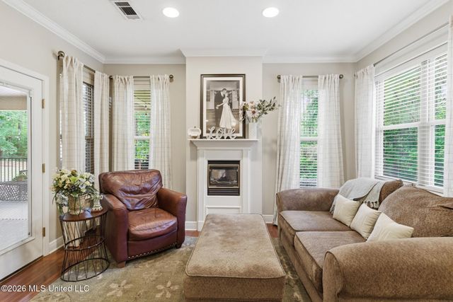 97 Crystal Creek, Hattiesburg, MS 39402